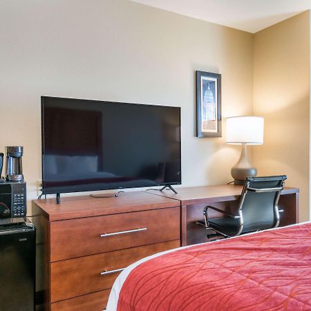 Comfort Inn & Suites Harrisburg - Hershey West Екстериор снимка