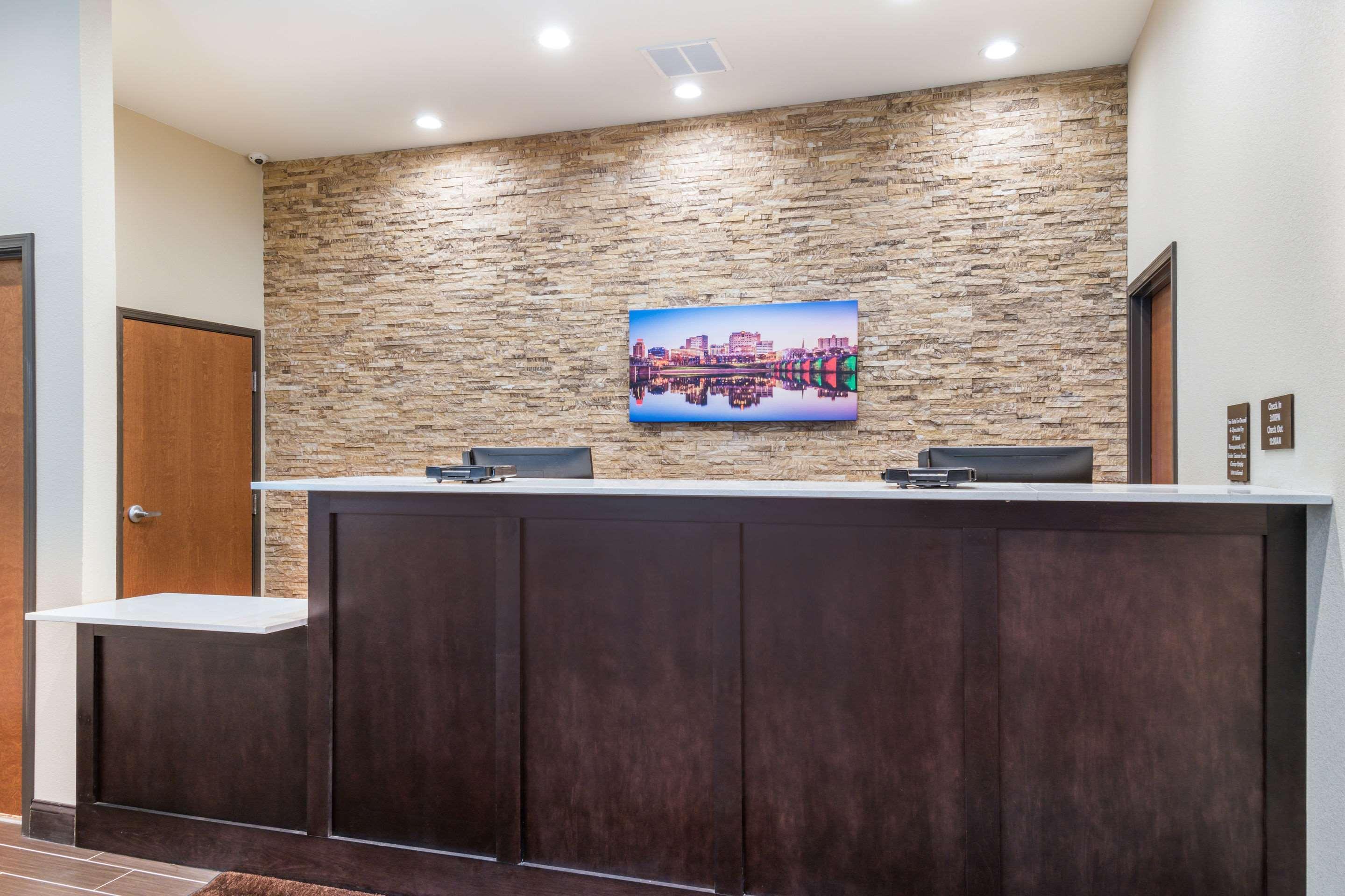 Comfort Inn & Suites Harrisburg - Hershey West Екстериор снимка